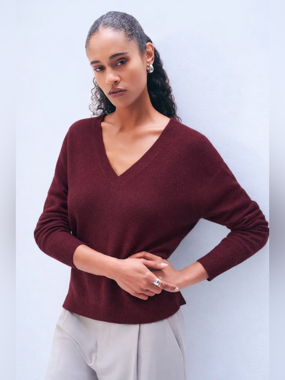 White + Warren Cashmere V-Neck Sweater - Size XS - Burgundy - Minimalist Luxury